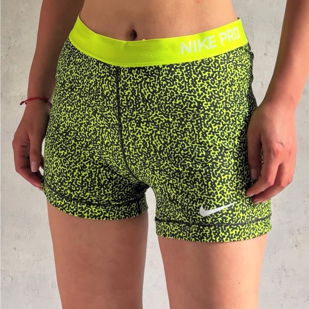 Nike Pro Spandex Lime Green Yellow Athletic Shorts - Cheetah - Size Medium
